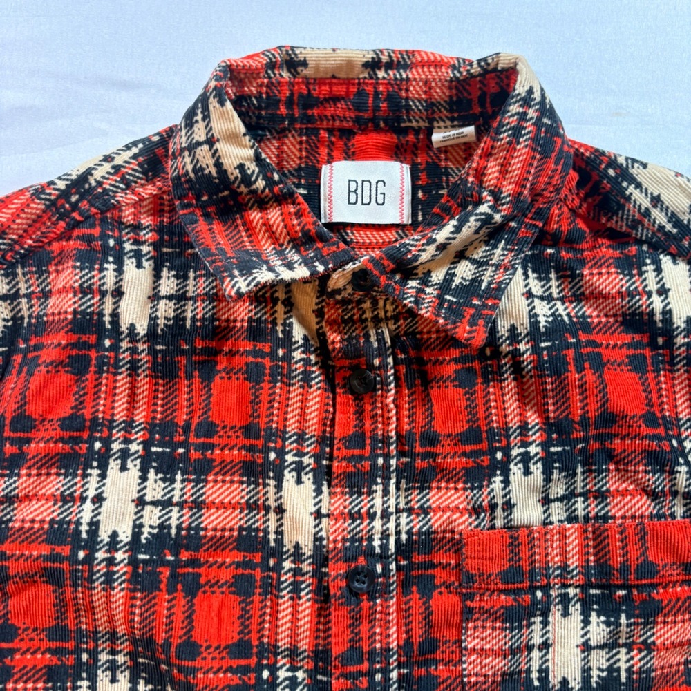 BDG Corduroy Plaid Shirt Mens Medium Red Black Long Sleeve Button Down UO